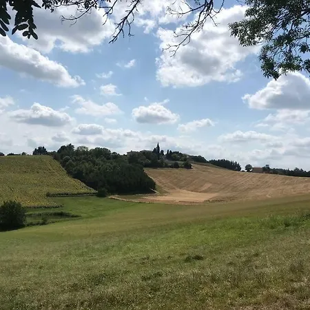 Chez Marie : Les Pyrenees A Portee De Vue * Garravet