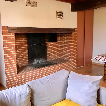 Chez Marie : Les Pyrenees A Portee De Vue *