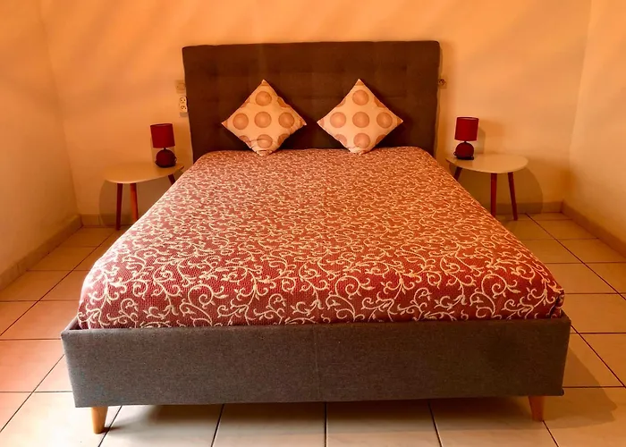 Chez Marie : Les Pyrénées à Portée De Vue Garravet