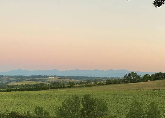 Chez Marie : Les Pyrénées à Portée De Vue Hébergement de vacances Garravet